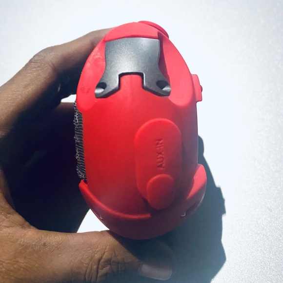 Hmdx Endure Bluetooth Speaker Model HX-P475 With USB Card Mint Conditions - Picture 4 of 6